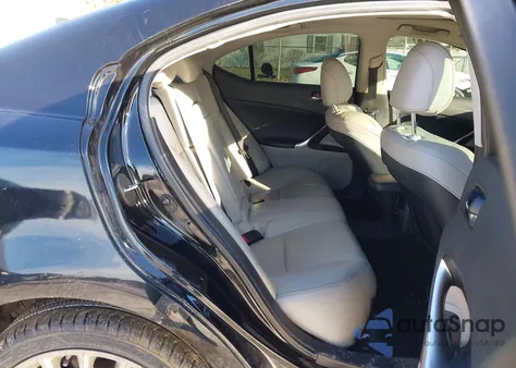 2011 Lexus Is 250 z USA, uszkodzony, nr VIN JTHCF5C22B5049274